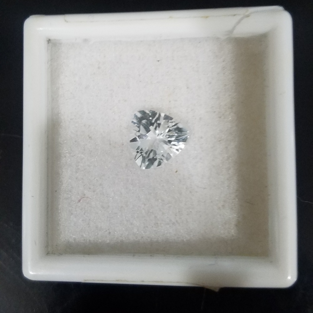 White Topaz Gemstone, 2.9cts